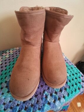 Old Navy Chestnut Suede Winter Booties